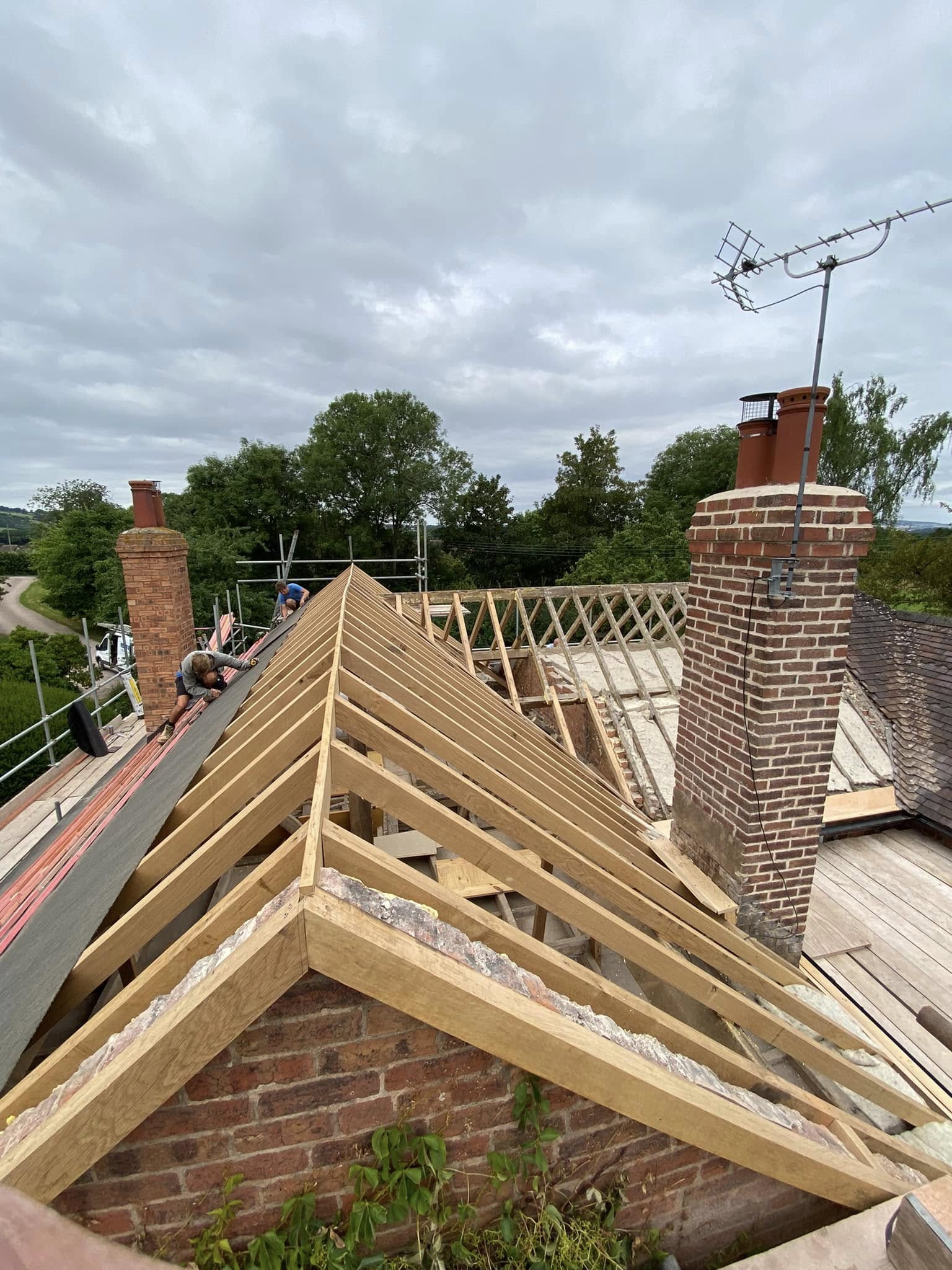 Oak roof structure